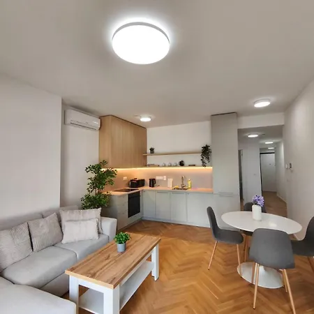 Elegant In The Heart Of * Bratislava