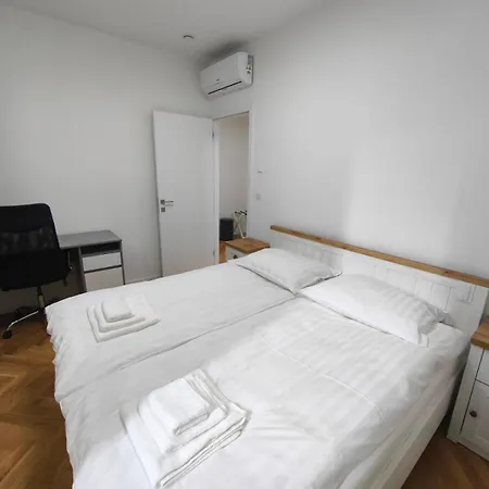 Apartamento Elegant In The Heart Of *
